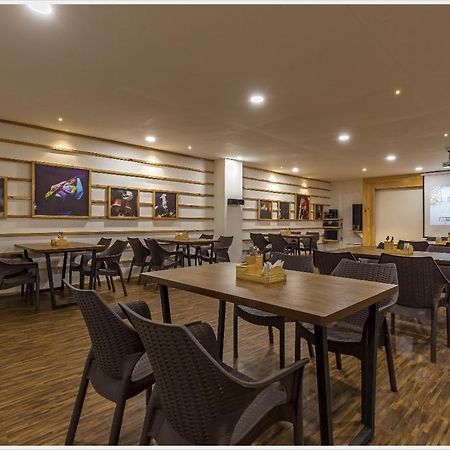Hotel Green Field Satara Exterior photo