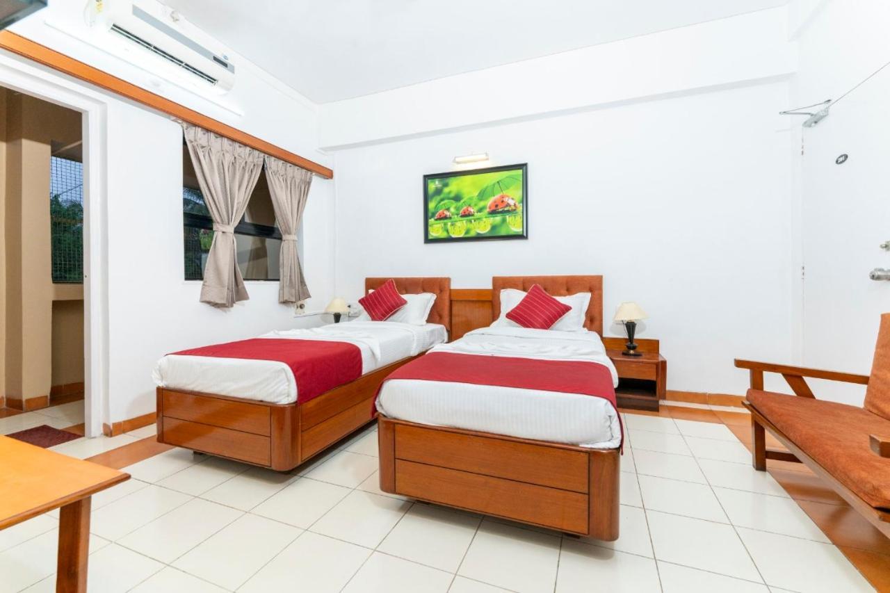 Hotel Green Field Satara Exterior photo